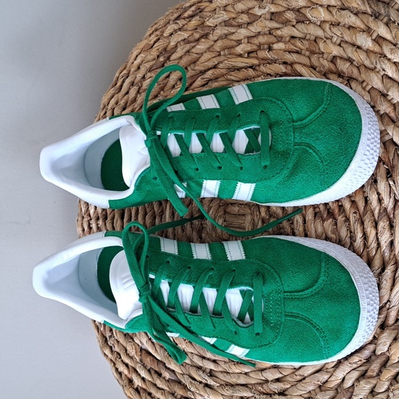 Adidas Unisex Gazelle Green Suede Athleisure/Fashion Low Sneakers S-6 - Picture 4 of 9